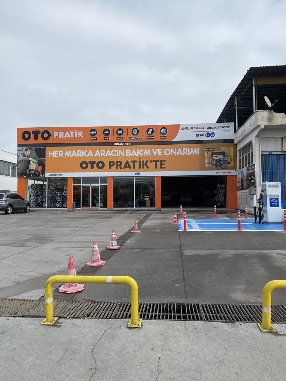Brisa’dan 3 yeni elektrikli araç şarj istasyonu daha