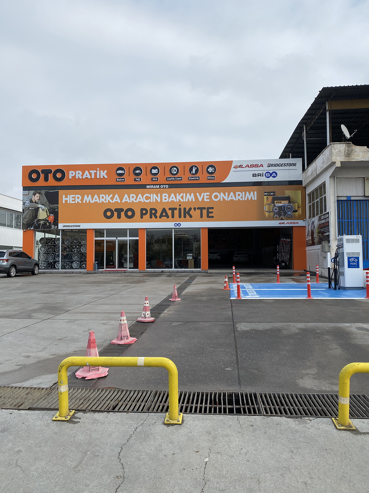 Brisa’dan 3 yeni elektrikli araç şarj istasyonu daha