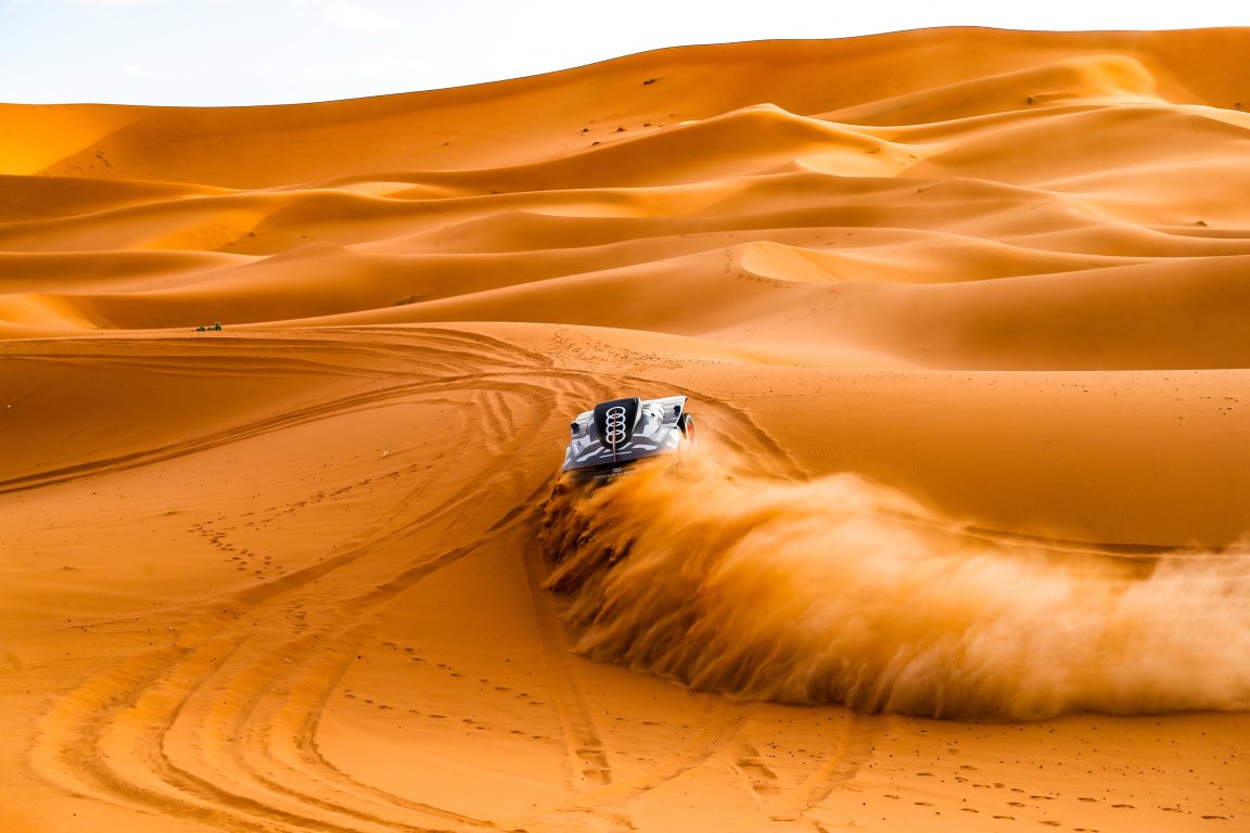 Audi’nin Dakar’da mücadele edecek aracı RS Q e-tron’un kokpiti