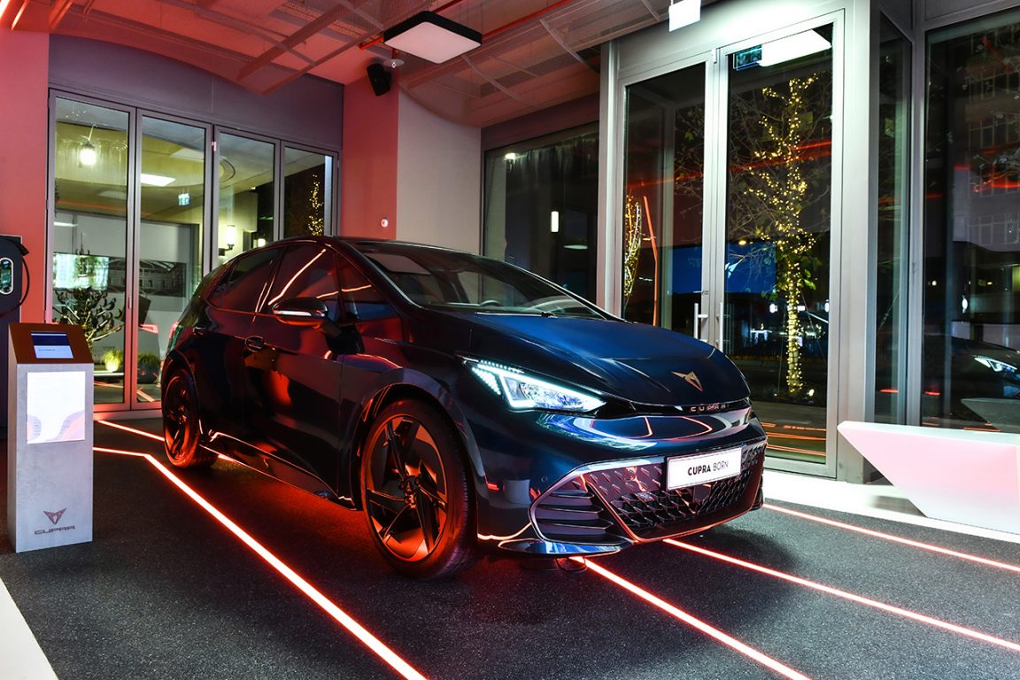 CUPRA Born Doğuş Otomotiv Plus Deneyim Merkezi’nde