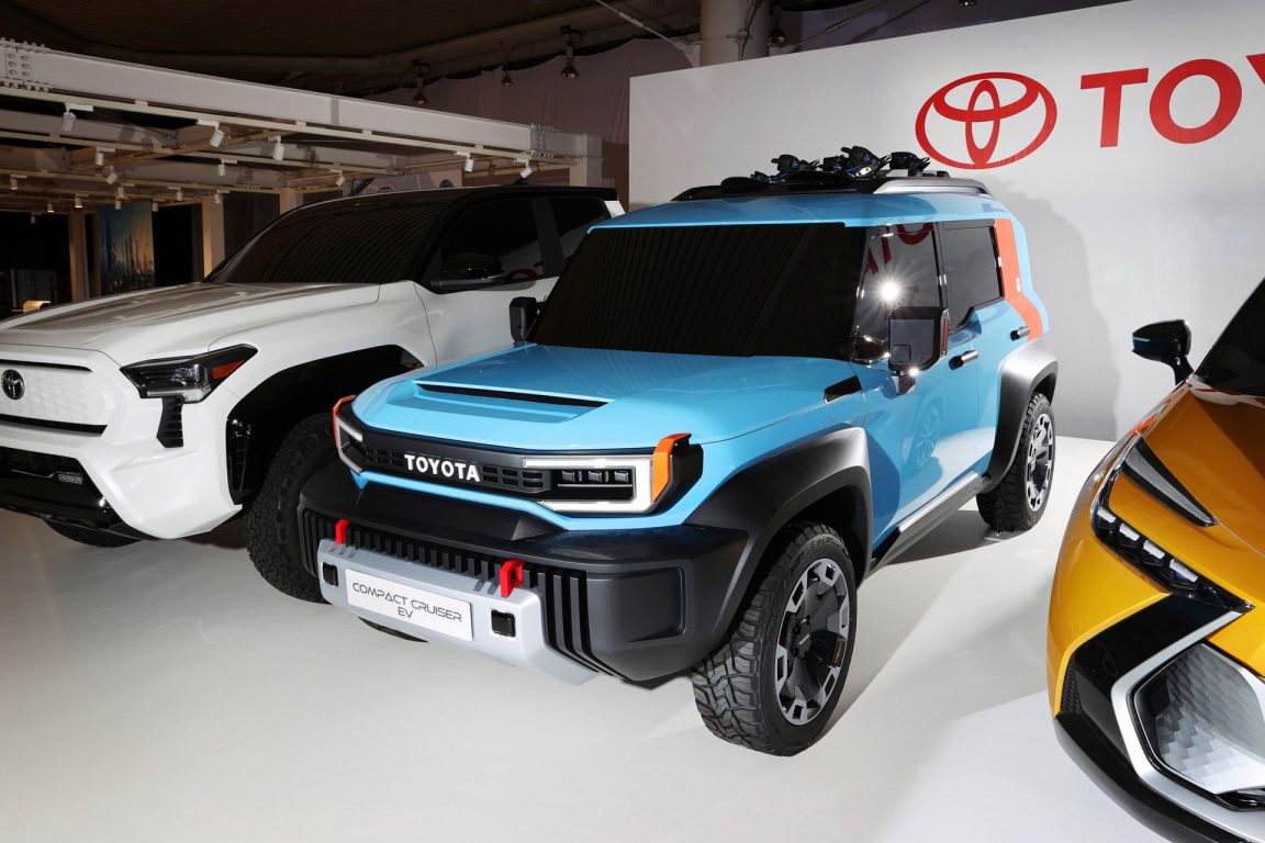 Toyota 2030’a Kadar 30 Bataryalı Elektrikli Model Sunacak