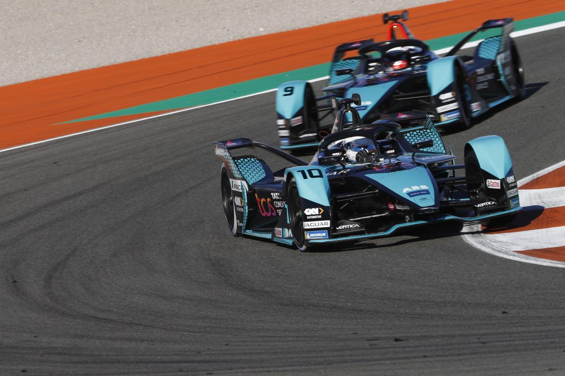 Jaguar TCS Racing FIA Formula E Sezonu Öncesi Resmi Testleri Başarıyla Tamamladı