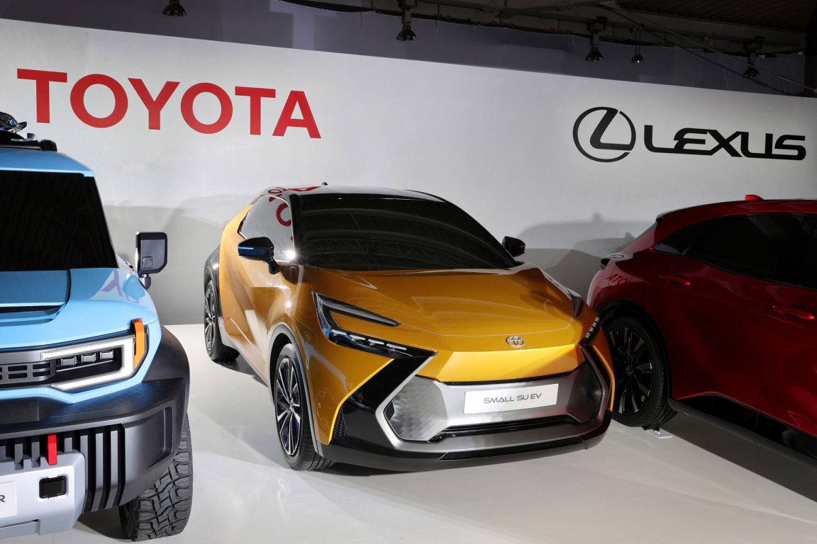 Toyota 2030’a Kadar 30 Bataryalı Elektrikli Model Sunacak
