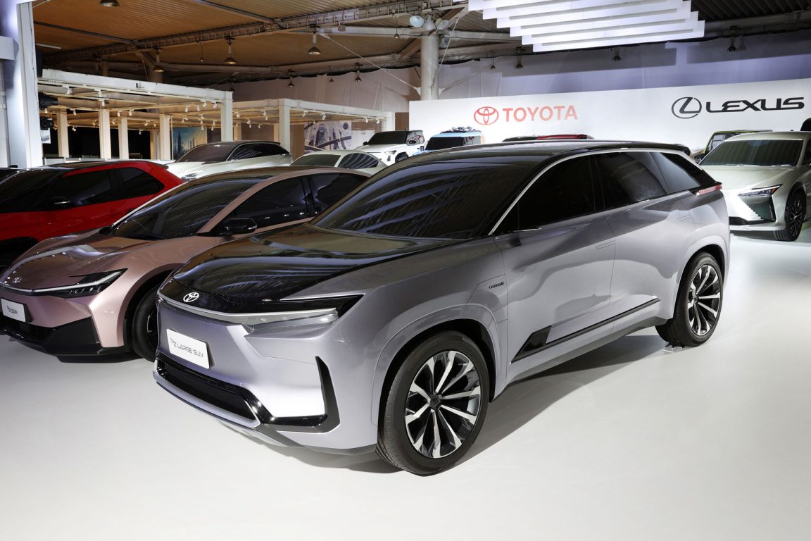 Toyota 2030’a Kadar 30 Bataryalı Elektrikli Model Sunacak