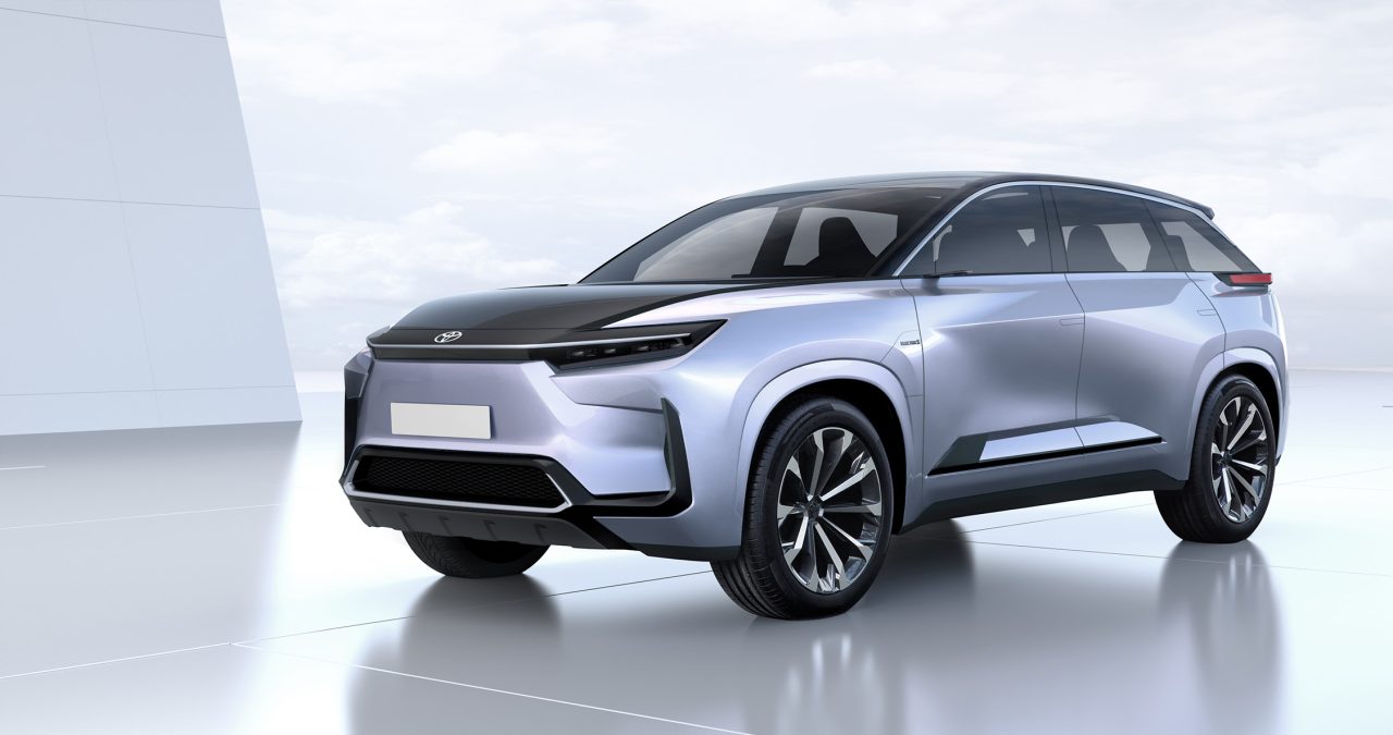 Toyota 2030’a Kadar 30 Bataryalı Elektrikli Model Sunacak