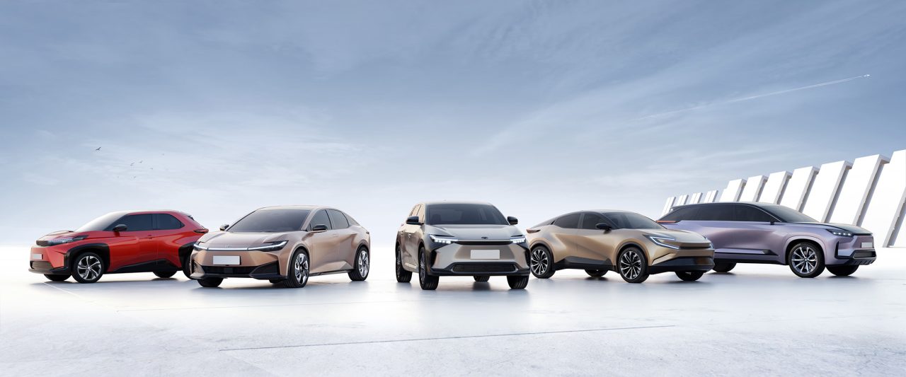 Toyota 2030’a Kadar 30 Bataryalı Elektrikli Model Sunacak