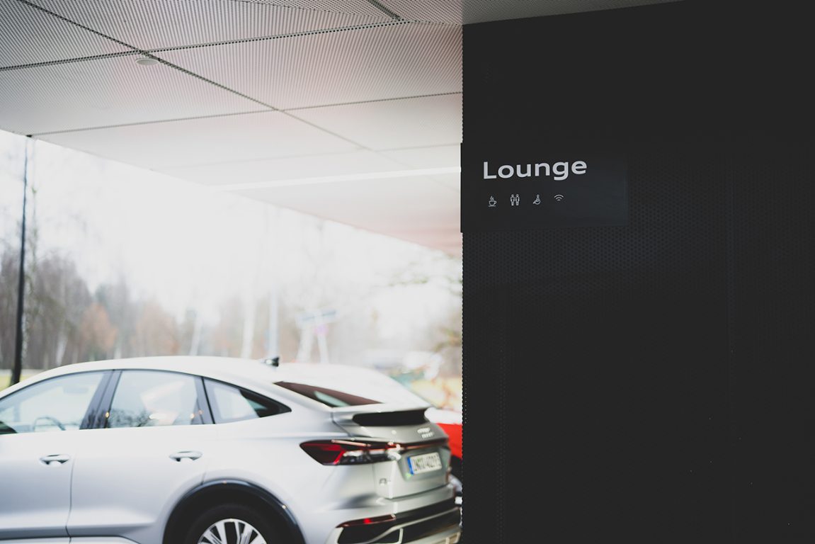 Kentsel hızlı şarj uygulamalarında bir ilk: Audi şarj merkezi konsepti