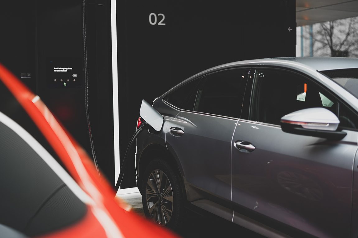 Kentsel hızlı şarj uygulamalarında bir ilk: Audi şarj merkezi konsepti