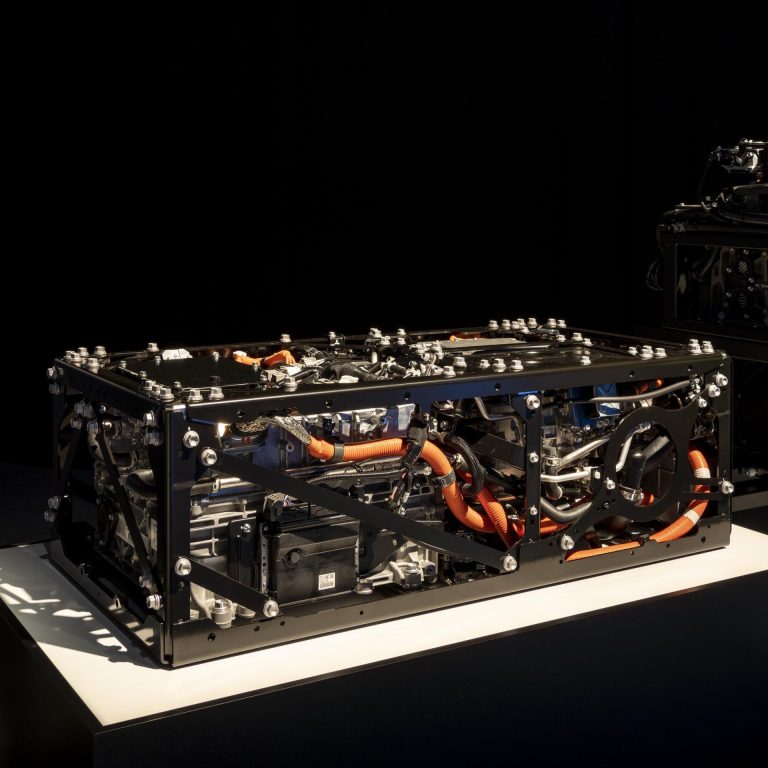 Toyota FCH2Rail projesini destekliyor