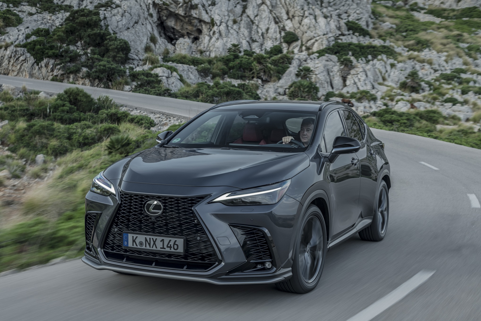 Yeni Nesil Lexus NX “Güvenli Otomobil” Ödülü’nü Aldı