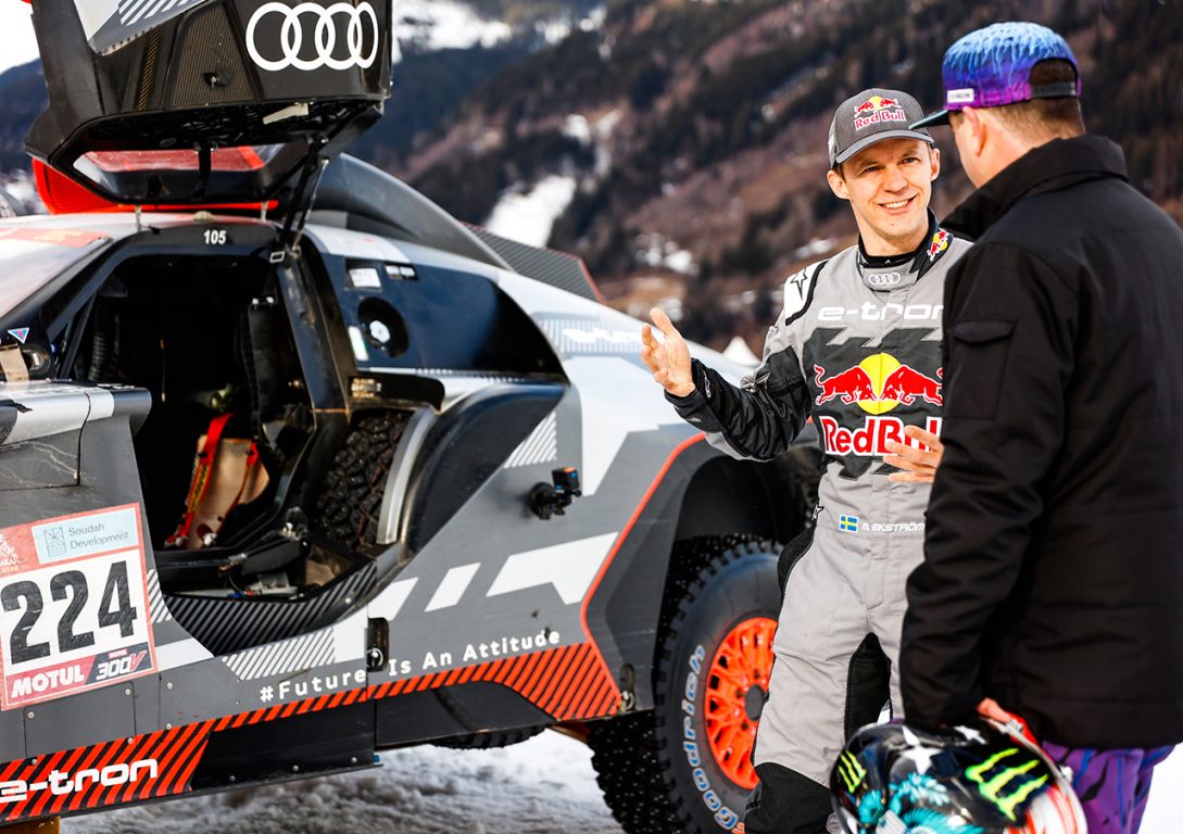 Ken Block Audi RS Q e-tron’un direksiyonuna geçti