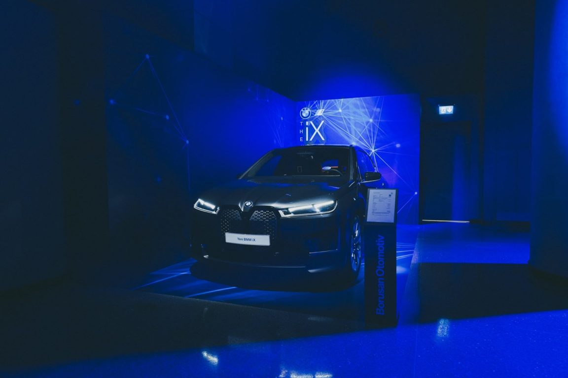 BMW i4 New York Fashion Week’te ilk kez gösterildi