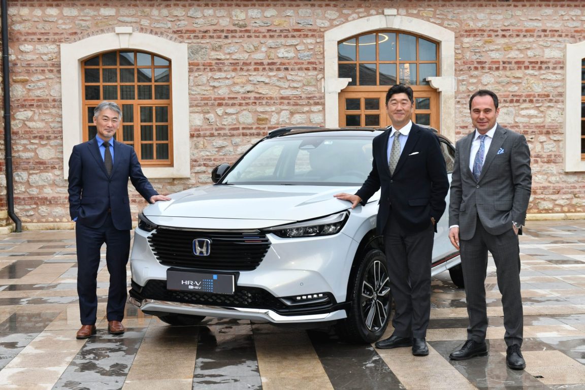 Yeni Honda HR-V hibrit motor seçeneğiyle 650 bin TL’den satışa sunulacak