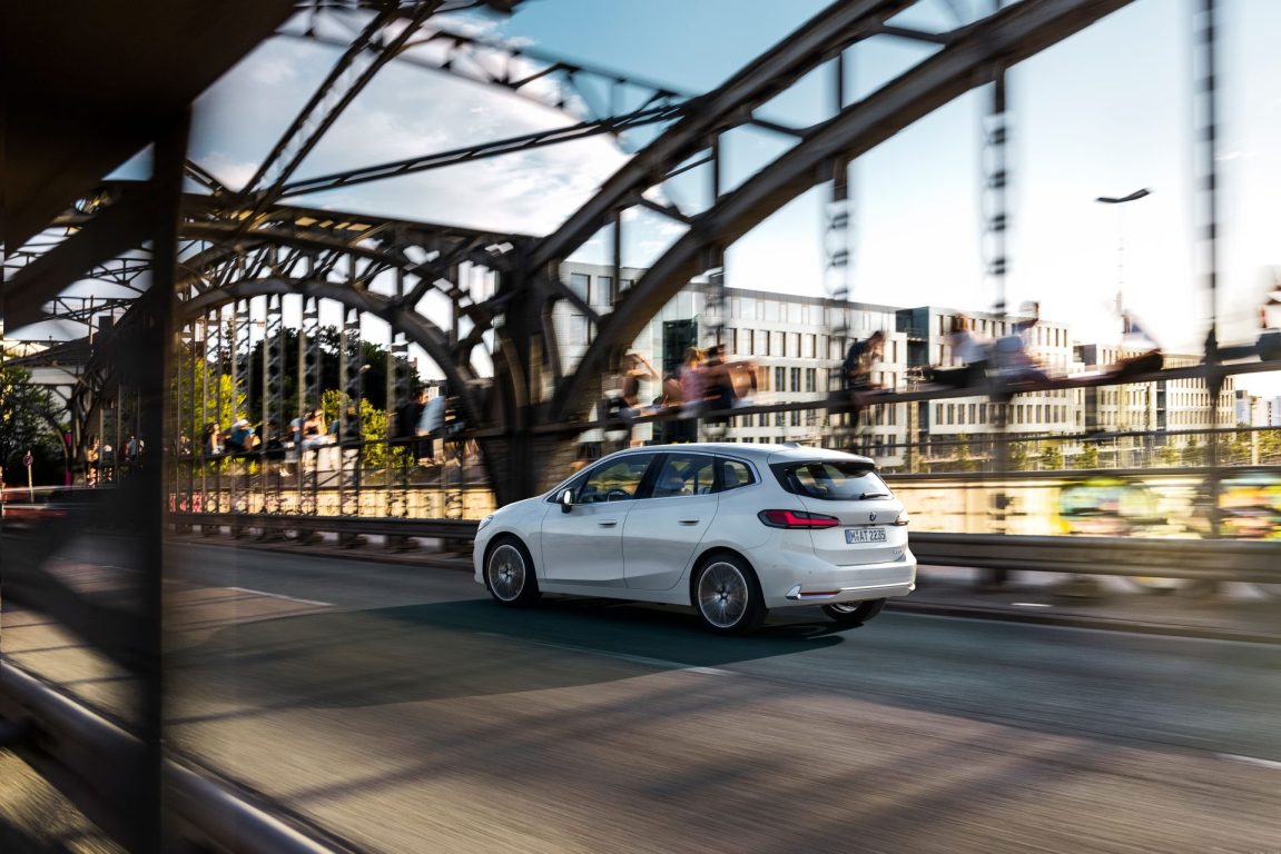 Yeni BMW 2 Serisi Active Tourer satışa sunuluyor