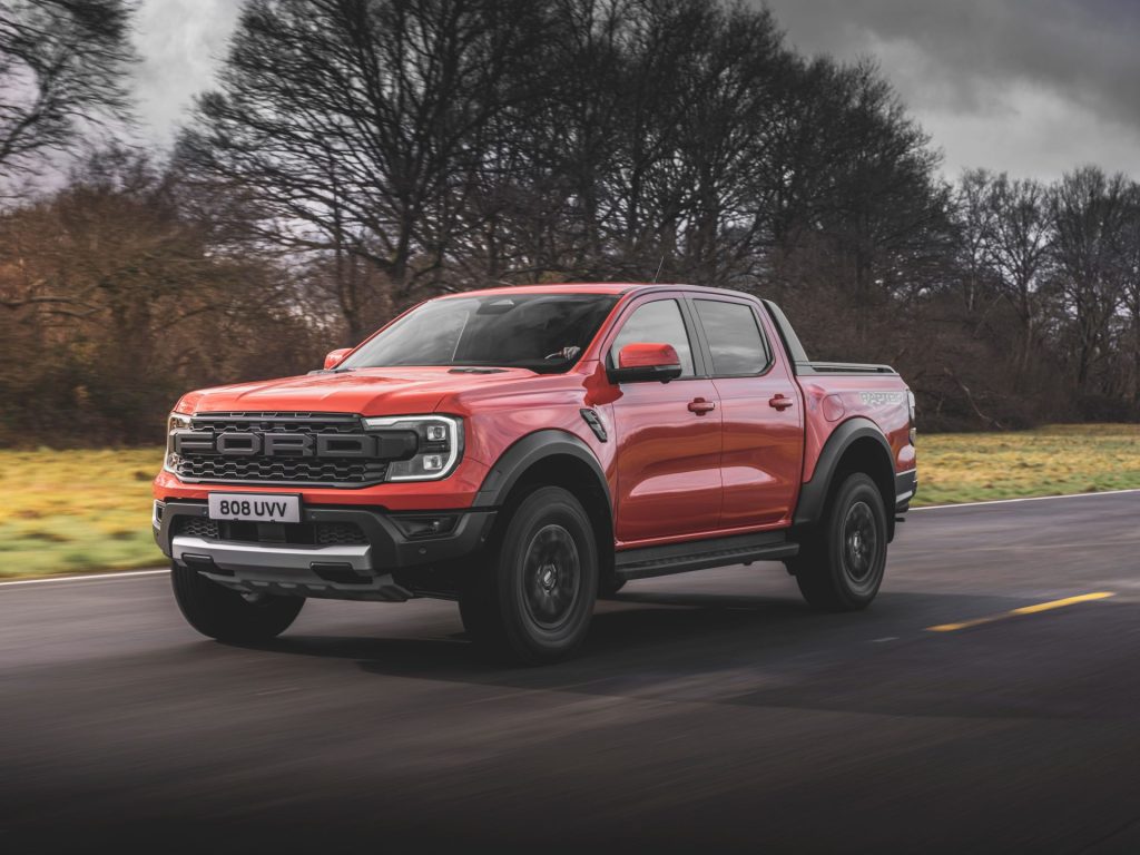 Yeni Ford Ranger Raptor etkileyici performans sunuyor