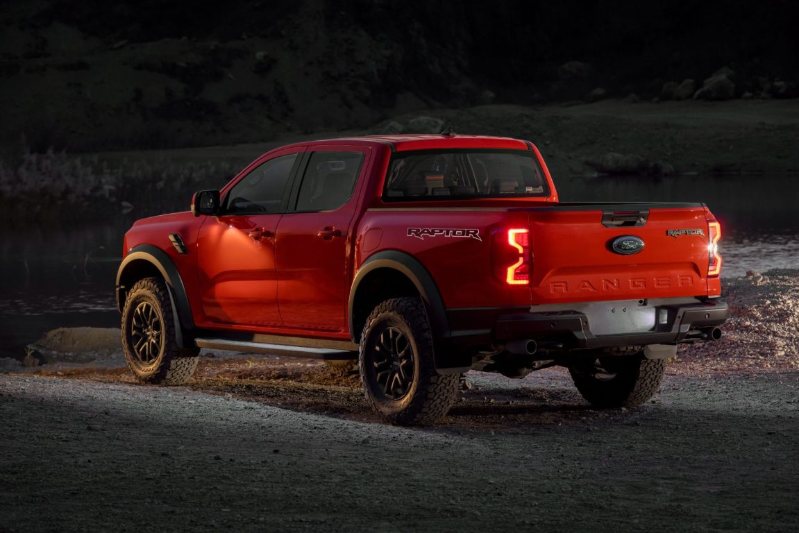 Yeni Ford Ranger Raptor etkileyici performans sunuyor
