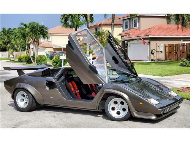 Evin bodrumunda inşa edilen replika Lamborghini satışa çıkıyor