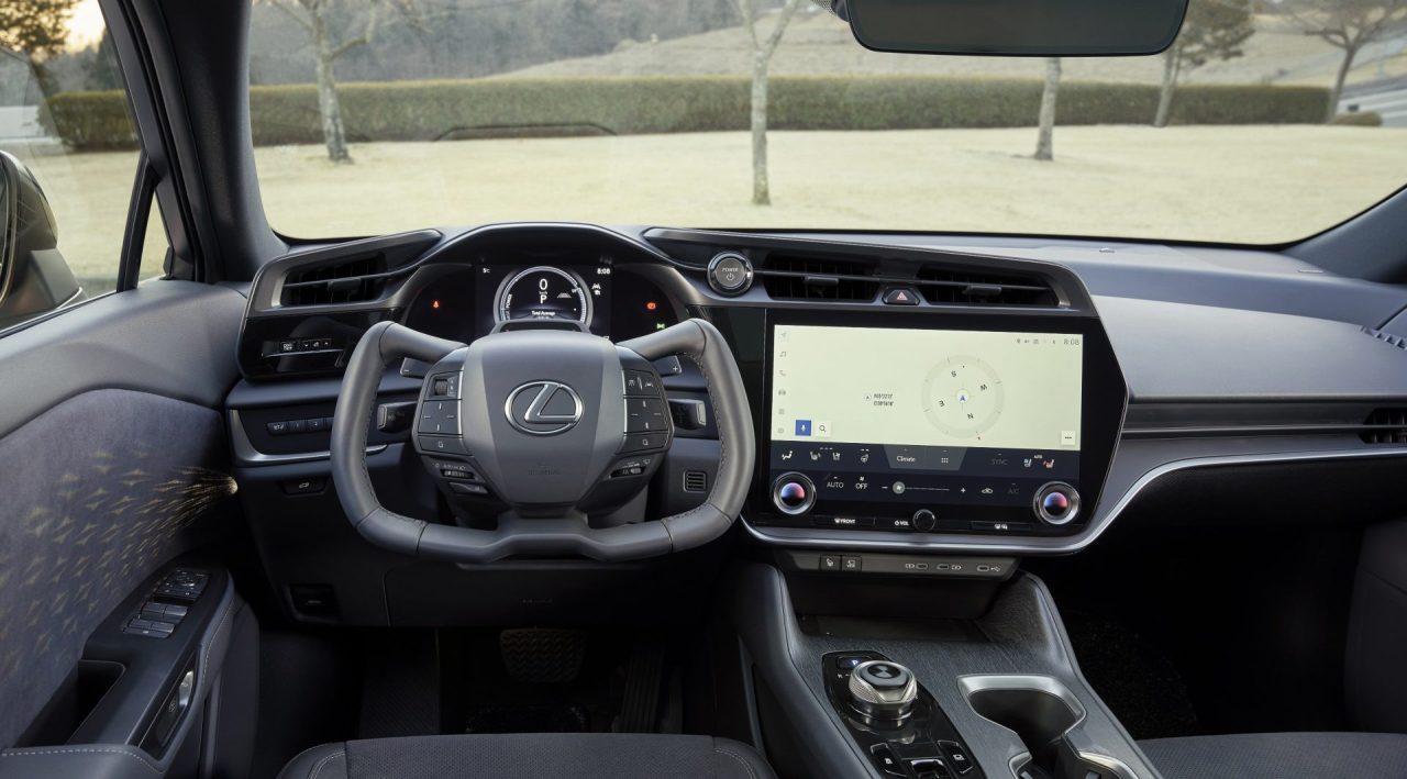 Lexus’tan yeni bir elektrikli model geliyor : Lexus RZ 450e