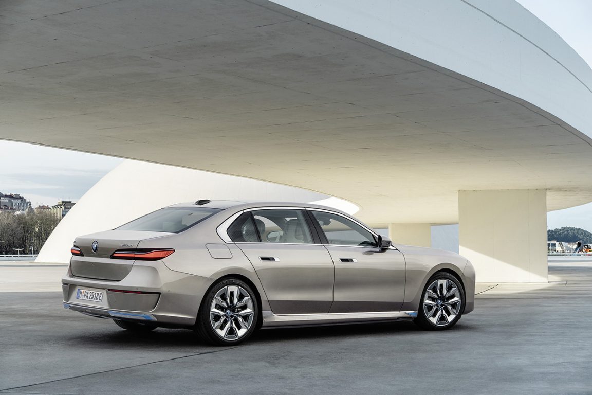 Yeni BMW 7 Serisi 2022 göz kamaştıran özellikleriyle ortaya çıktı