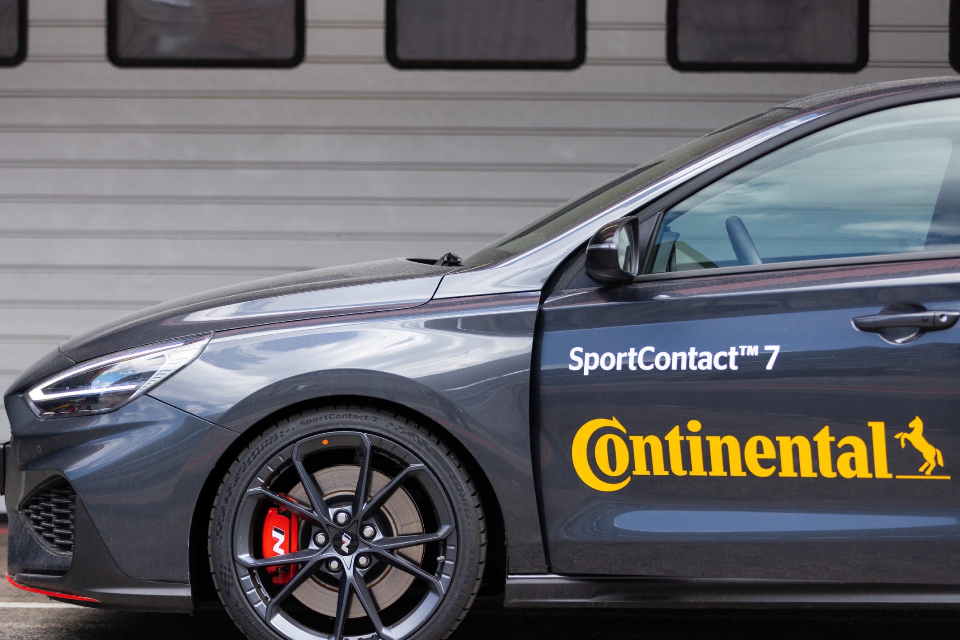 Continental SportContact 7 testlerde birinci oldu