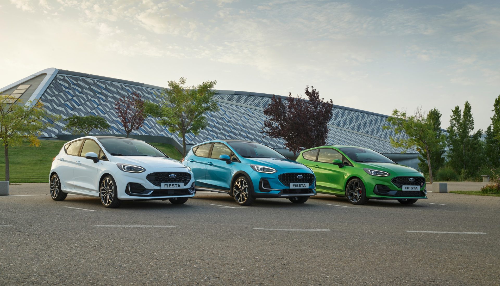 Ford Fiesta makyajlandı ve birçok yeni teknolojiye kavuştu