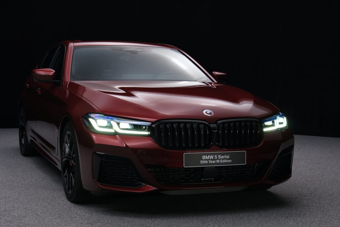 BMW, 50. yılını 50th Year M Edition modelleri ile kutluyor