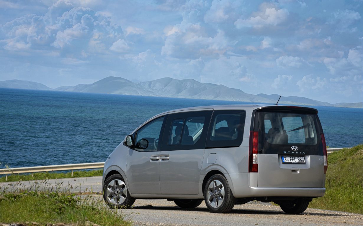 Hyundai’nin yeni MPV modeli STARIA, 659.900 TL’den satışa sunuldu