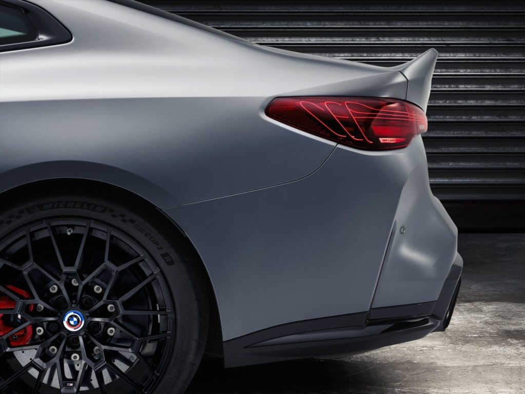 Yeni BMW M4 CSL : Yarışçı ruh yola çıkıyor