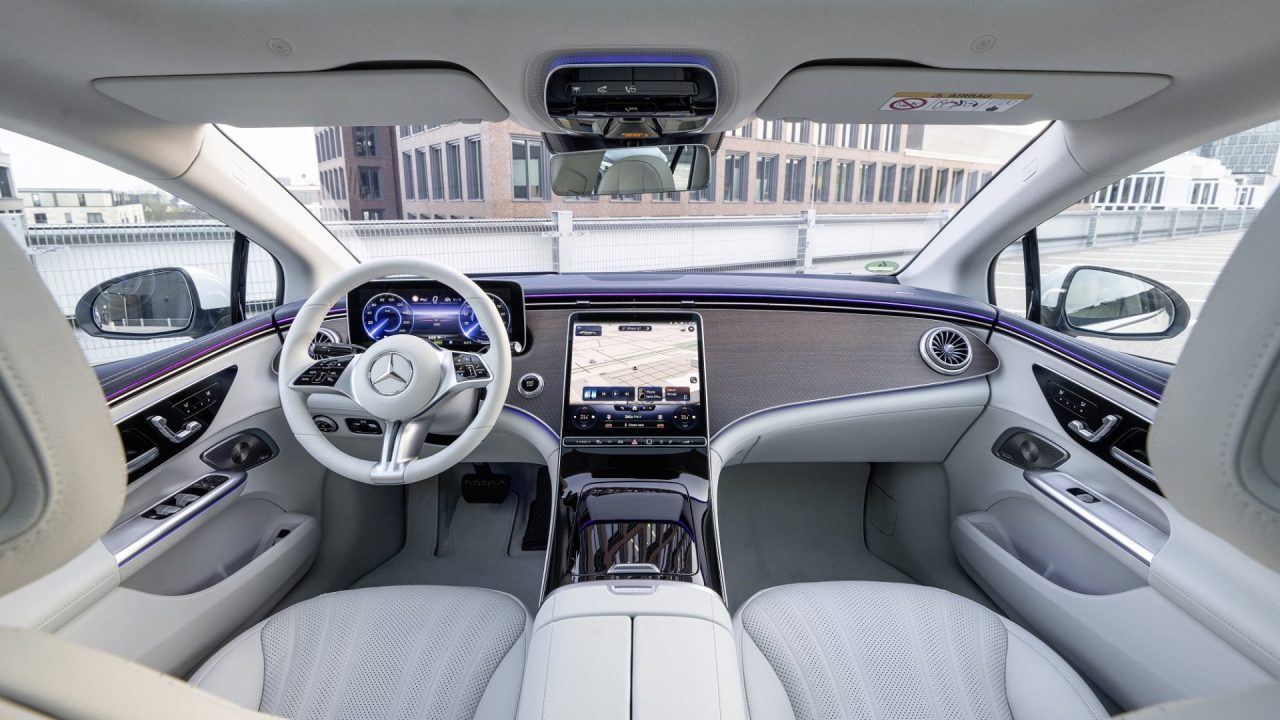 Mercedes EQE sportif elektrikli sedan satışa sunuldu