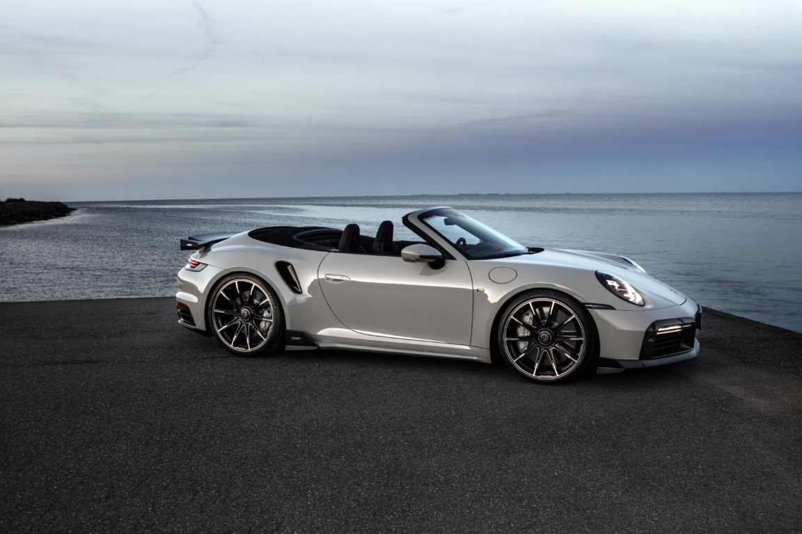 Porsche 911 Turbo S’in en hızlı hali : Brabus 820 Coupe & Cabriolet