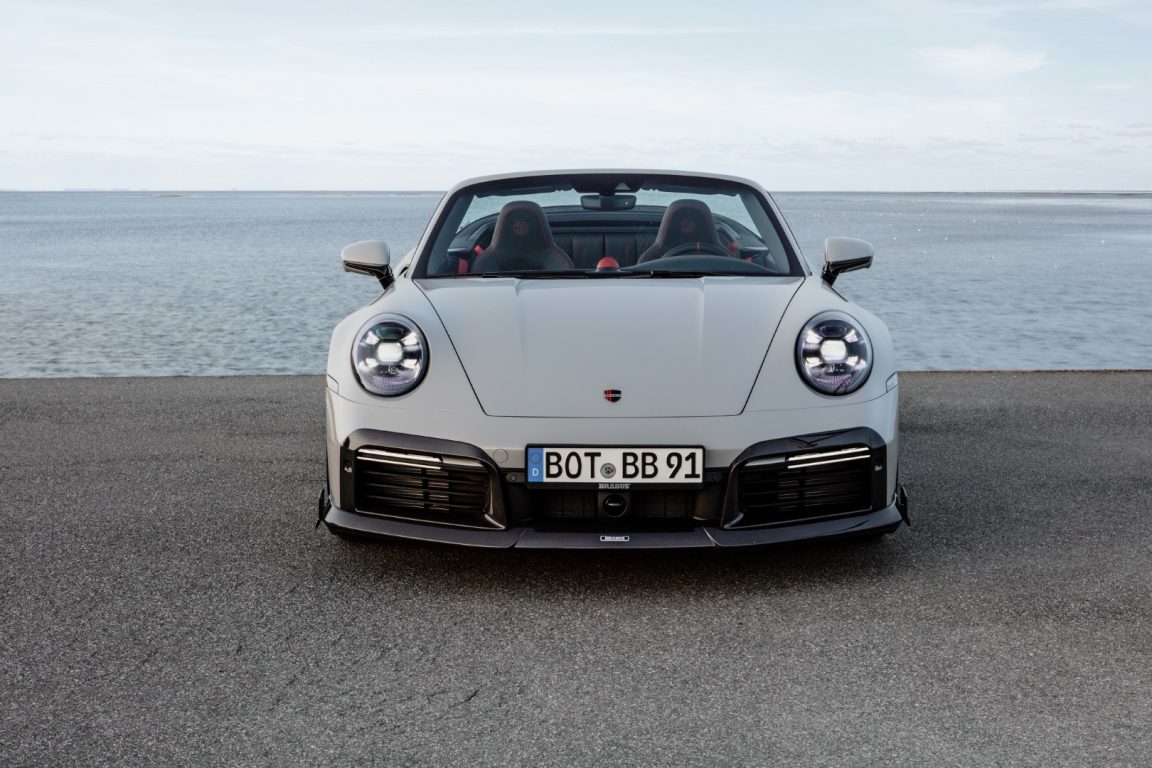 Porsche 911 Turbo S’in en hızlı hali : Brabus 820 Coupe & Cabriolet