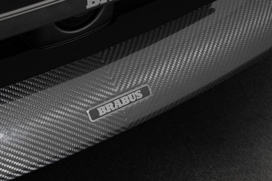 Porsche 911 Turbo S’in en hızlı hali : Brabus 820 Coupe & Cabriolet