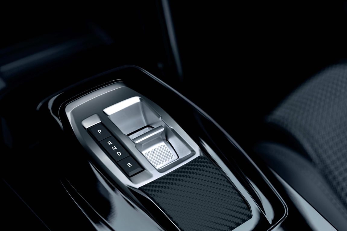 Peugeot modelleri yepyeni vites kumandasına kavuşuyor