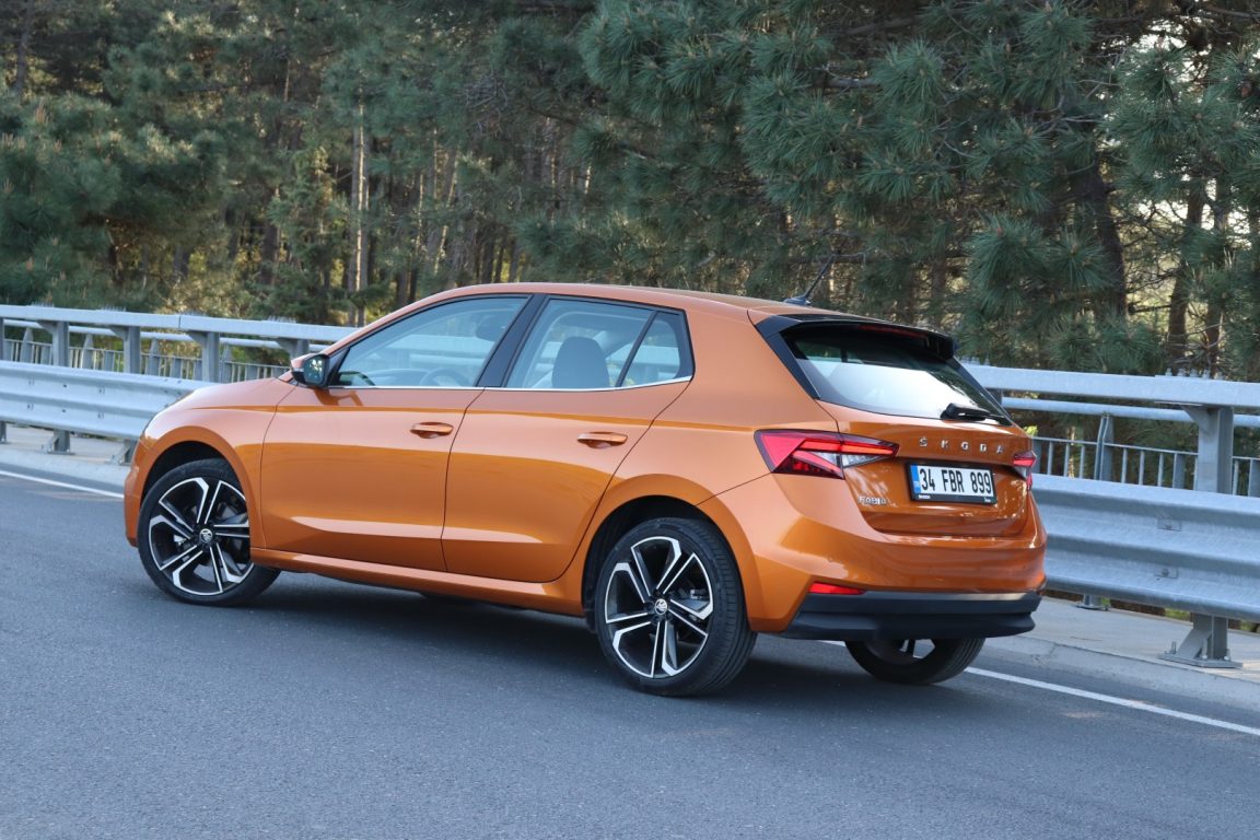 2022 Skoda Fabia 1.0 TSI DSG Test Sürüşü