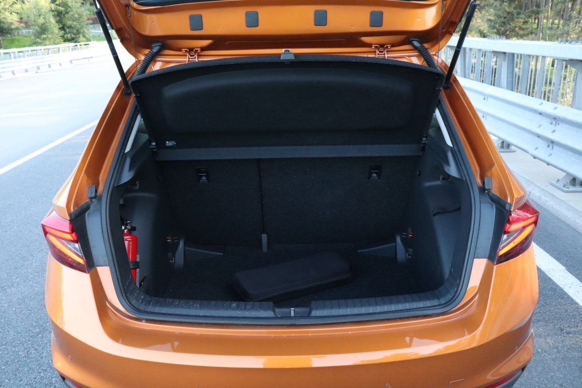 2022 Skoda Fabia 1.0 TSI DSG Test Sürüşü