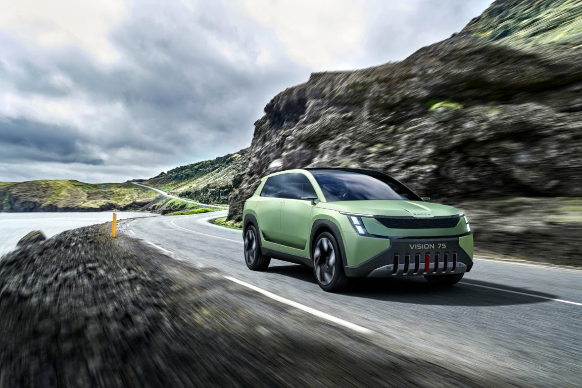 Skoda yeni marka kimliğini Vision 7S ile tanıttı