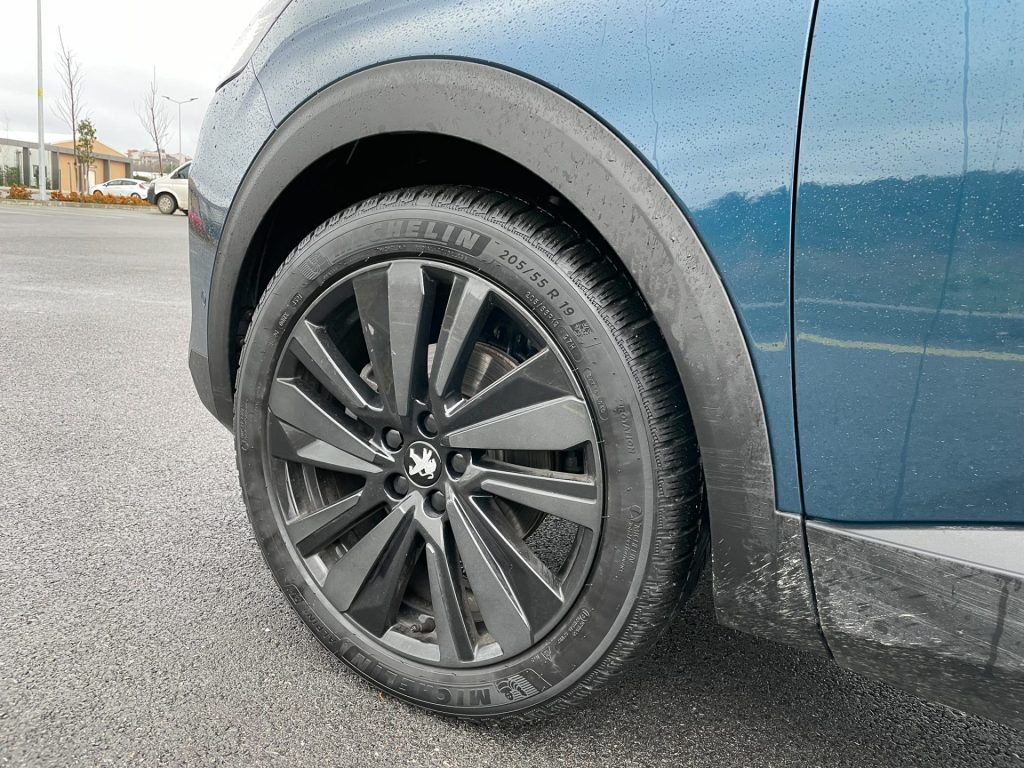 Peugeot 5008 Test Sürüşü 2022