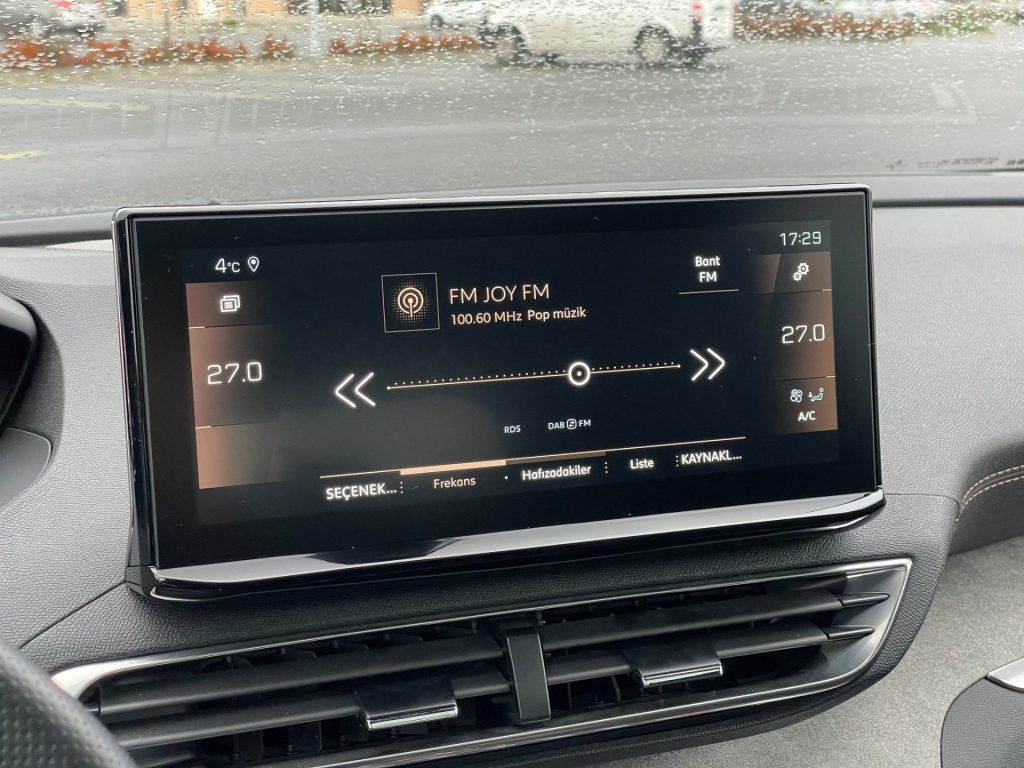 Peugeot 5008 Test Sürüşü 2022