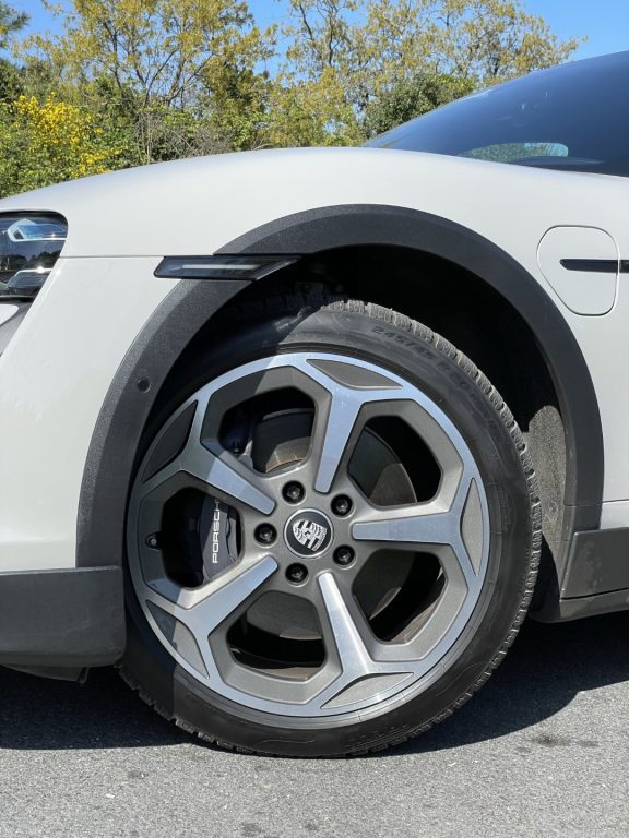 Porsche Taycan 4 Cross Turismo Test Sürüşü