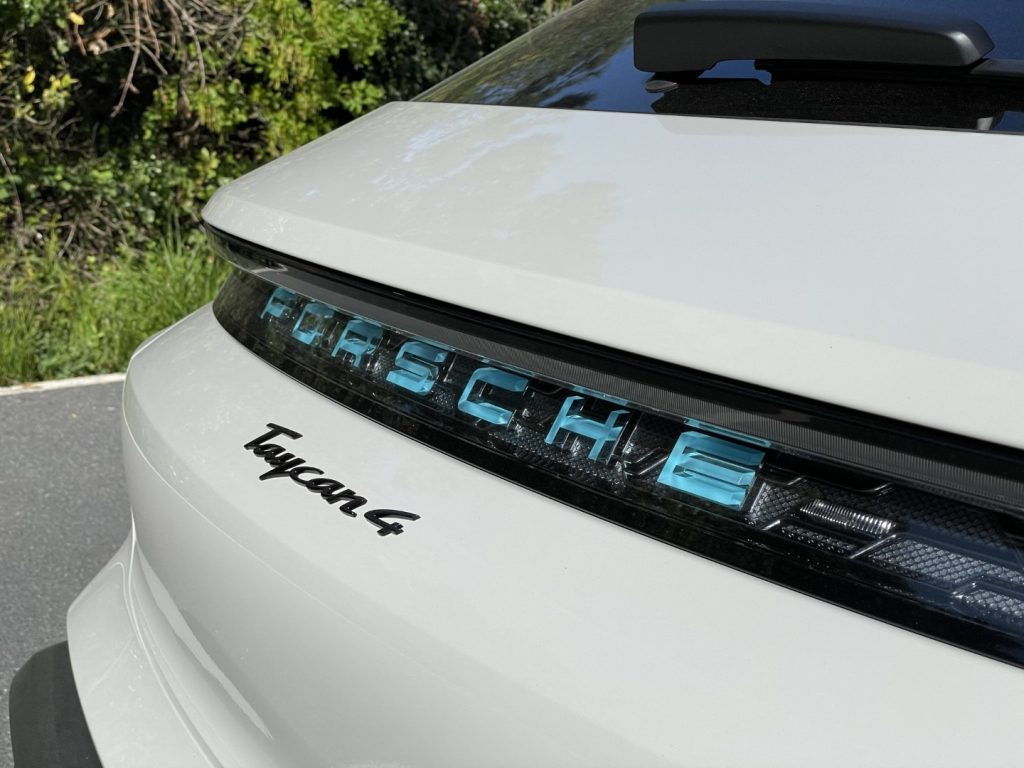 Porsche Taycan 4 Cross Turismo Test Sürüşü