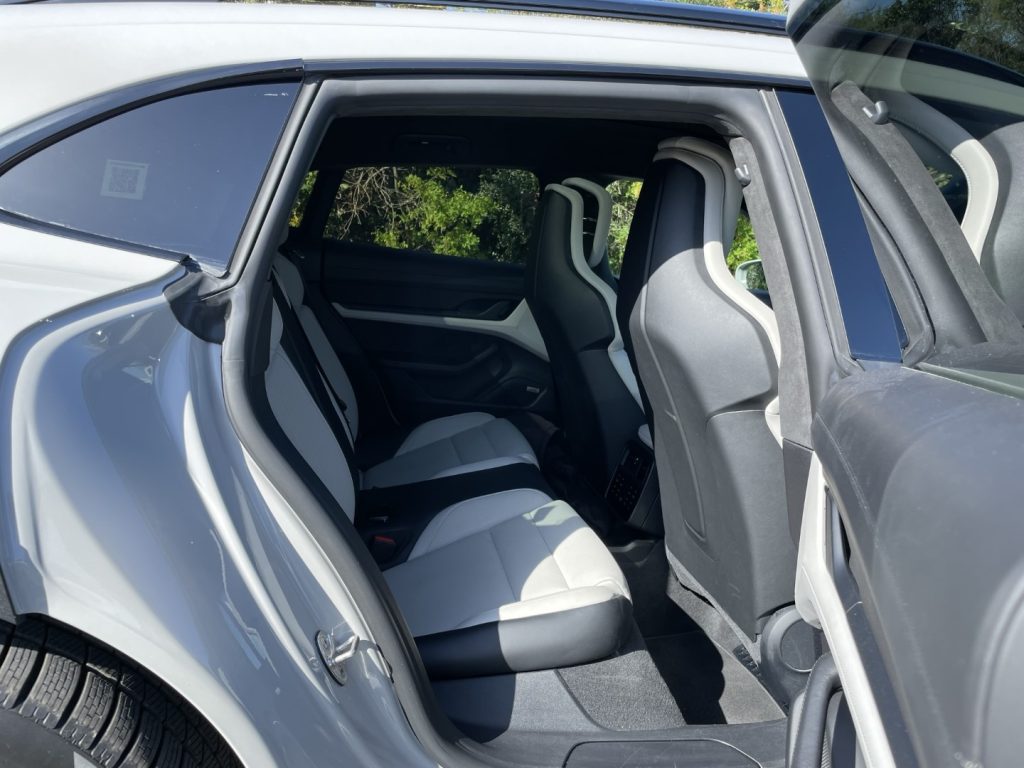 Porsche Taycan 4 Cross Turismo Test Sürüşü