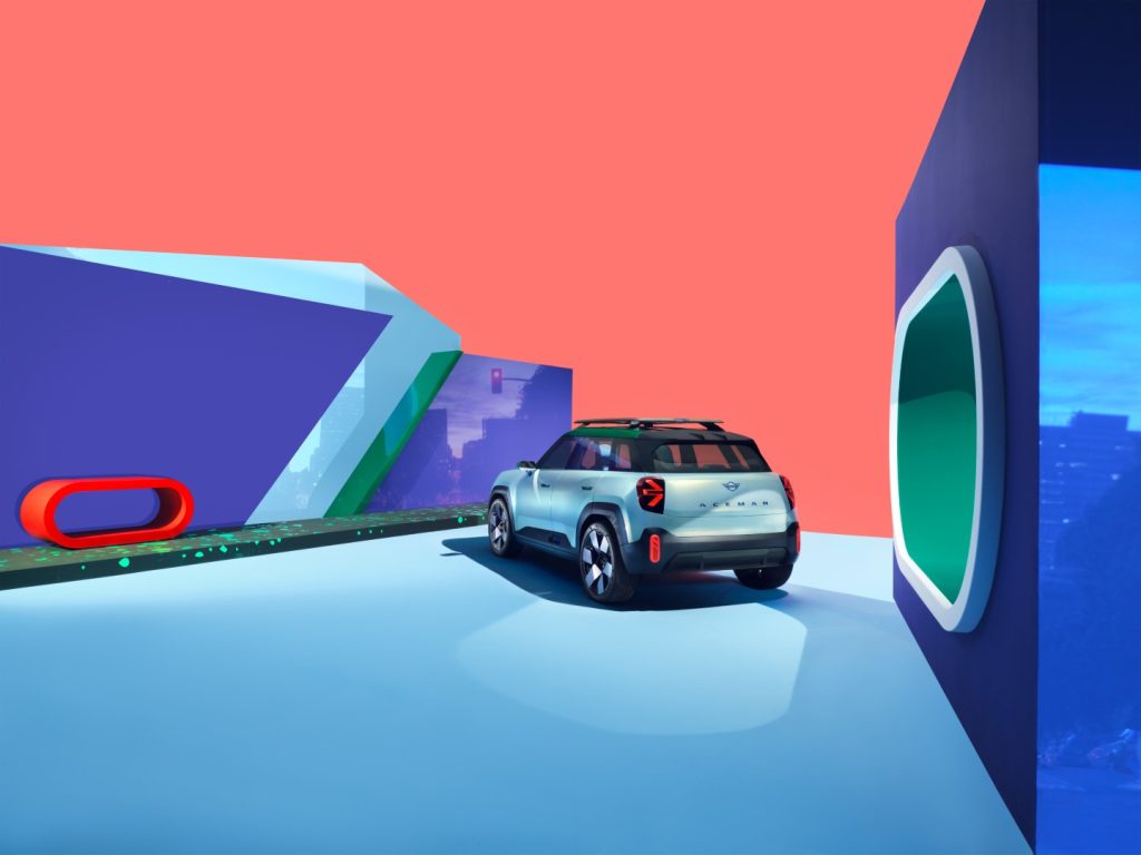 MINI Concept Aceman markanın ilk elektrikli Crossover’ı