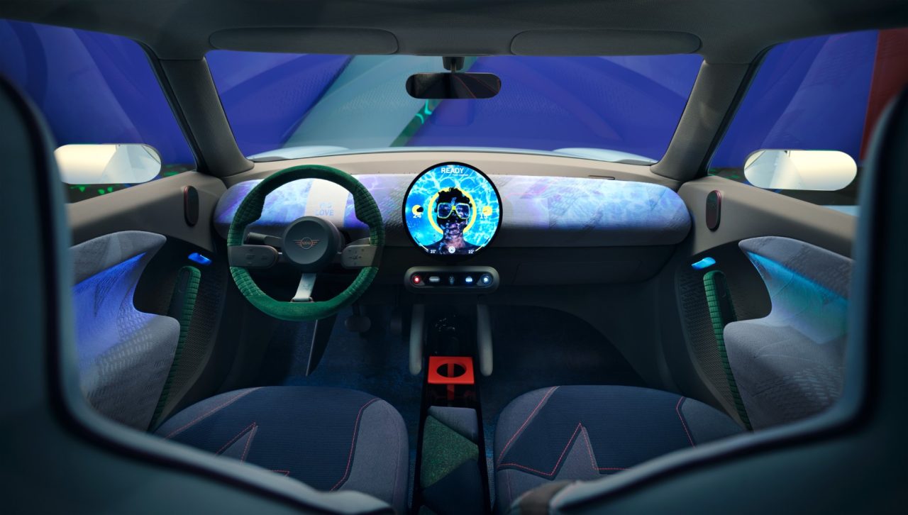 MINI Concept Aceman markanın ilk elektrikli Crossover’ı