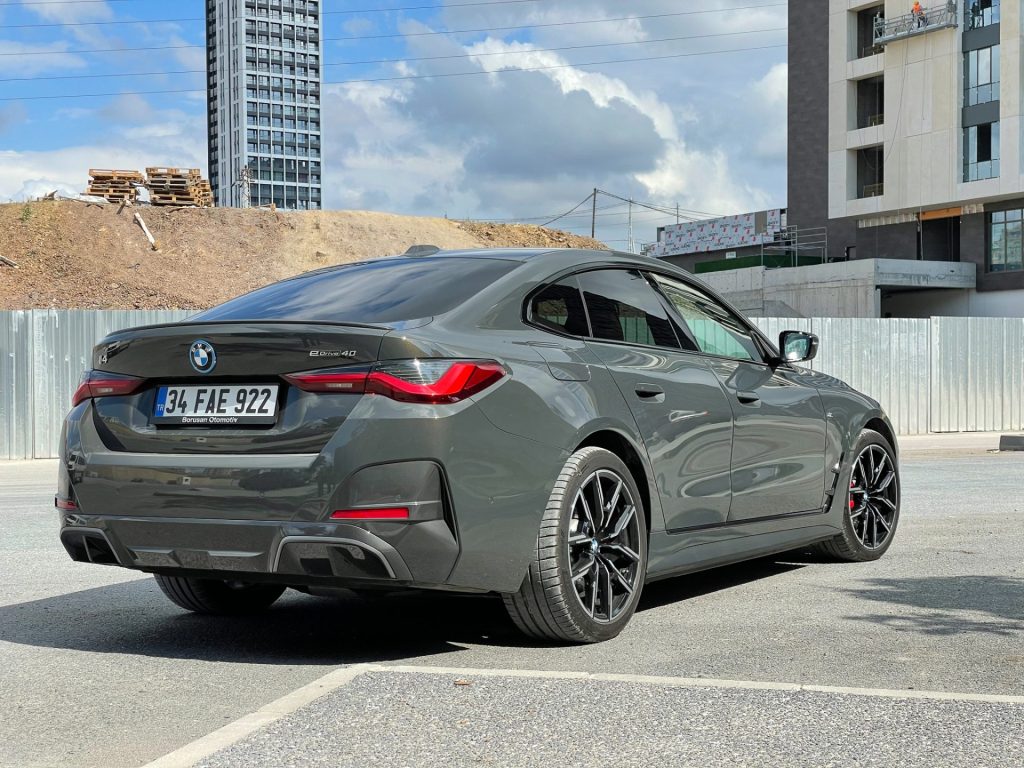 BMW i4 eDrive40 Test Sürüşü 2022