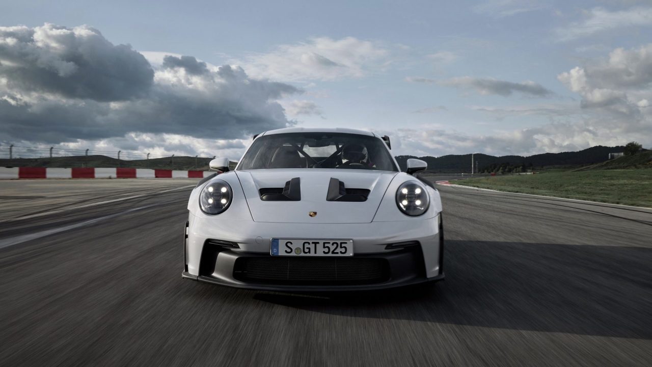 Yeni Porsche 911 GT3 RS tanıtıldı