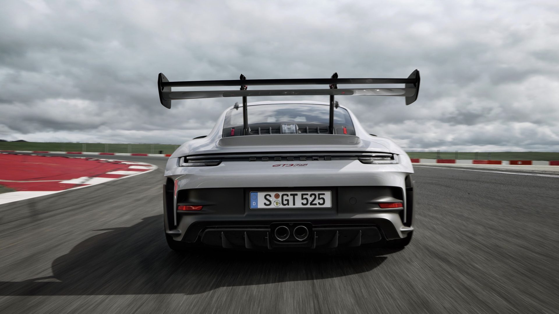Yeni Porsche 911 GT3 RS tanıtıldı