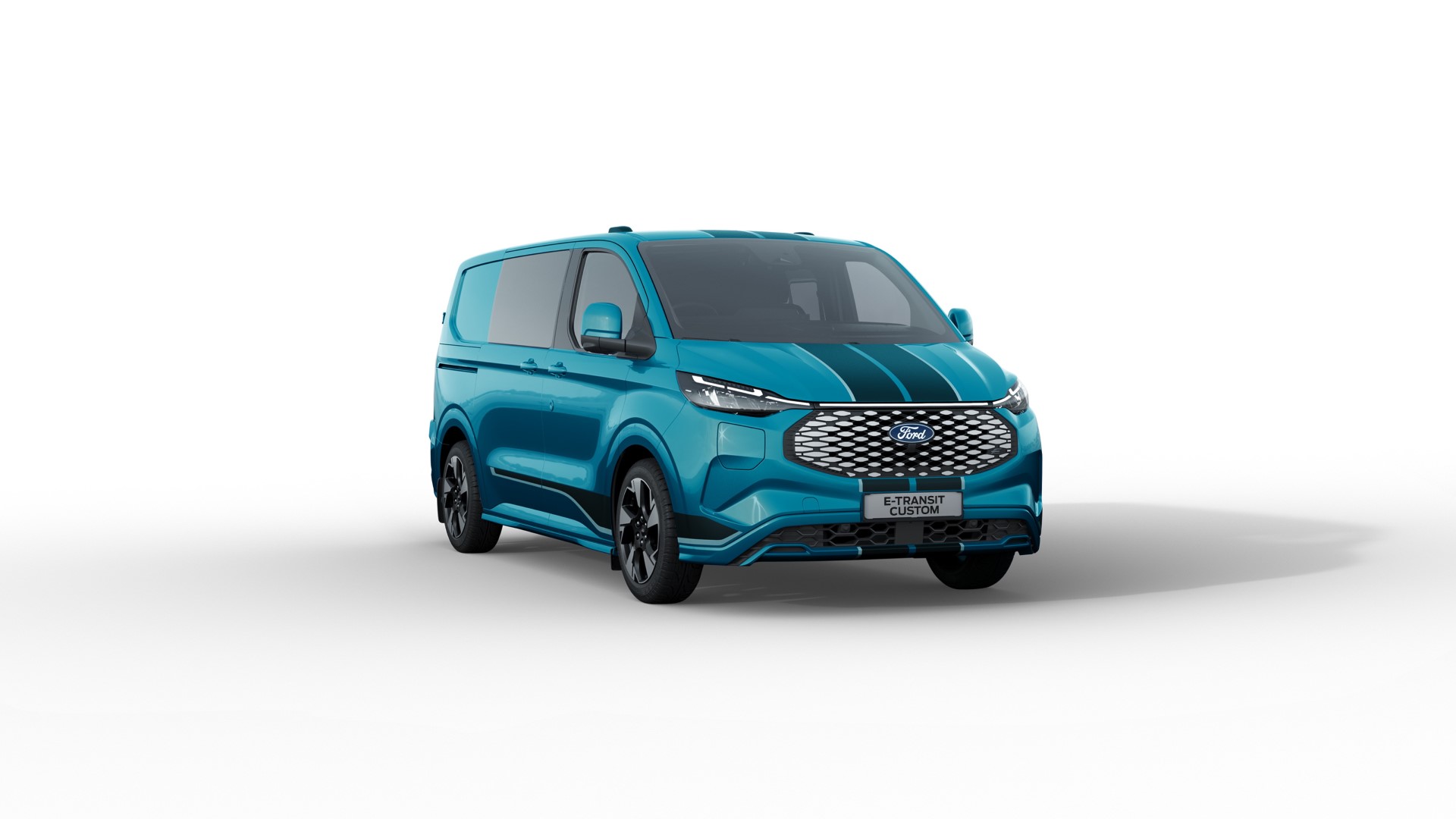 Tam elektrikli Ford E-Transit Custom ile ticaretin geleceği değişiyor