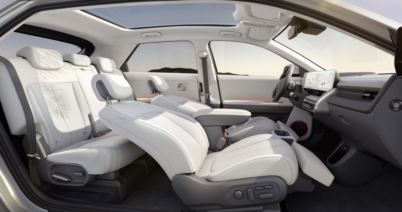 Hyundai IONIQ5 satışa sunuldu. Fiyat ne kadar? Ne kadar tüketiyor? Özellikleri Neler?
