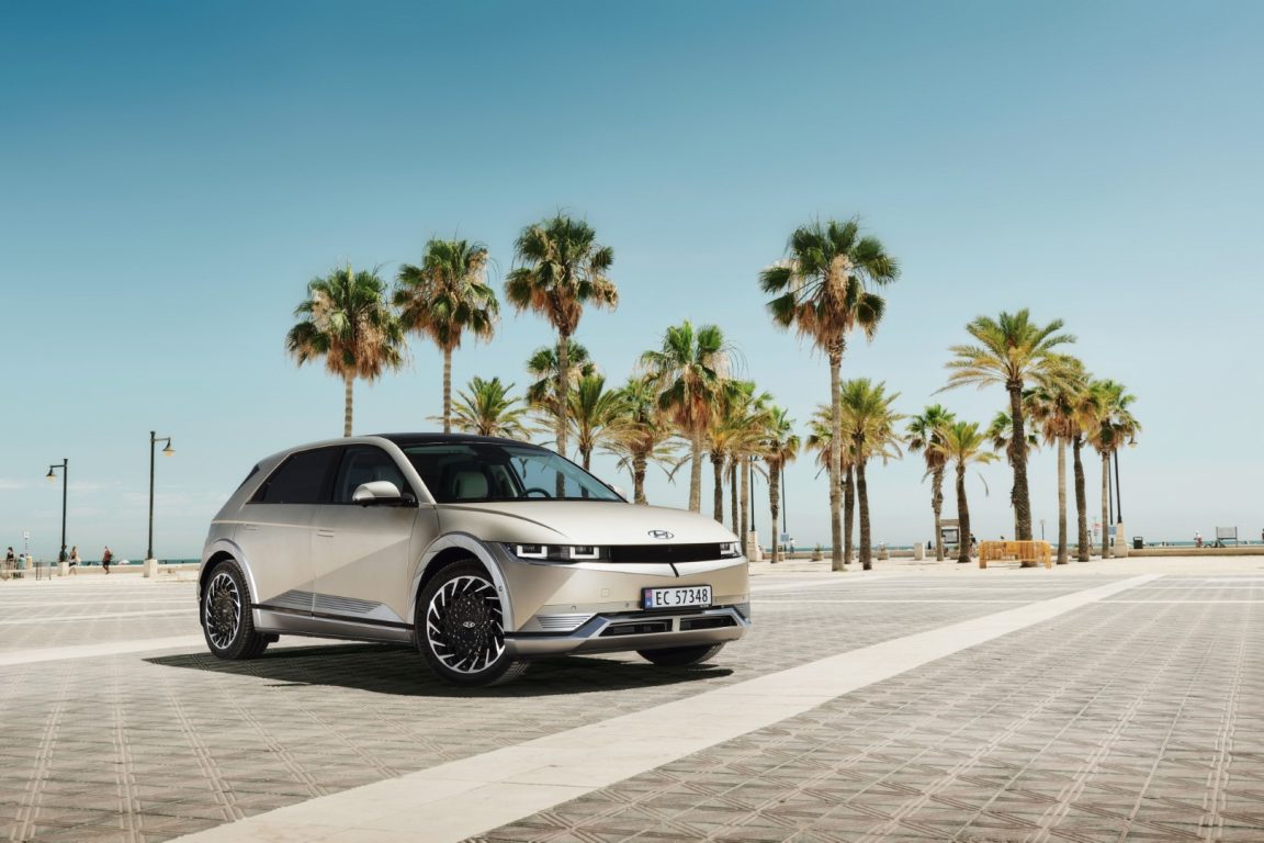 Hyundai IONIQ5 satışa sunuldu. Fiyat ne kadar? Ne kadar tüketiyor? Özellikleri Neler?