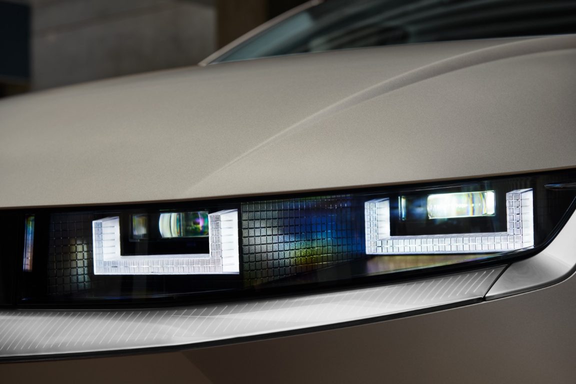 Hyundai IONIQ5 satışa sunuldu. Fiyat ne kadar? Ne kadar tüketiyor? Özellikleri Neler?